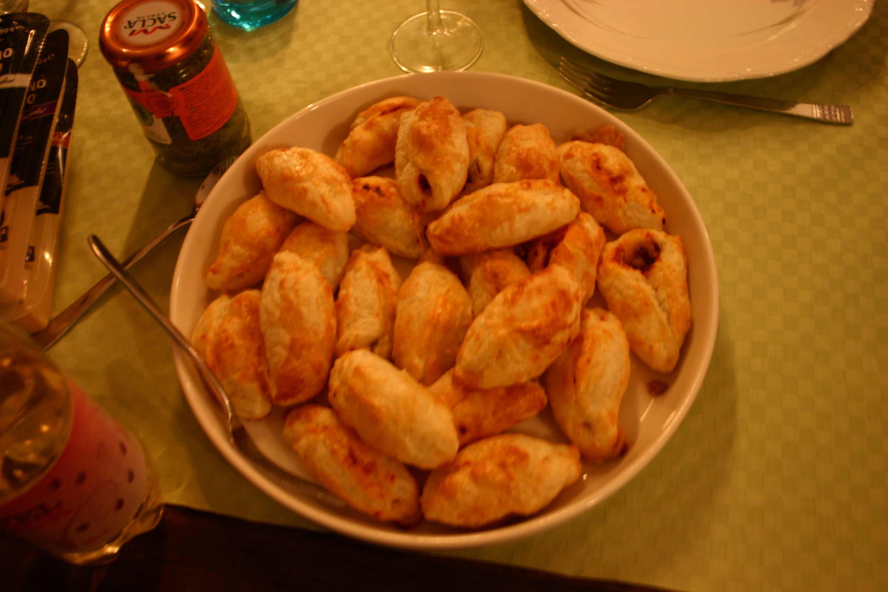 Anjovisknyten med soltorkade tomater och parmesan